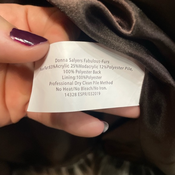 🤎M Donna Salyers Fabulous Furs Faux fur hooded coat - Picture 4 of 9